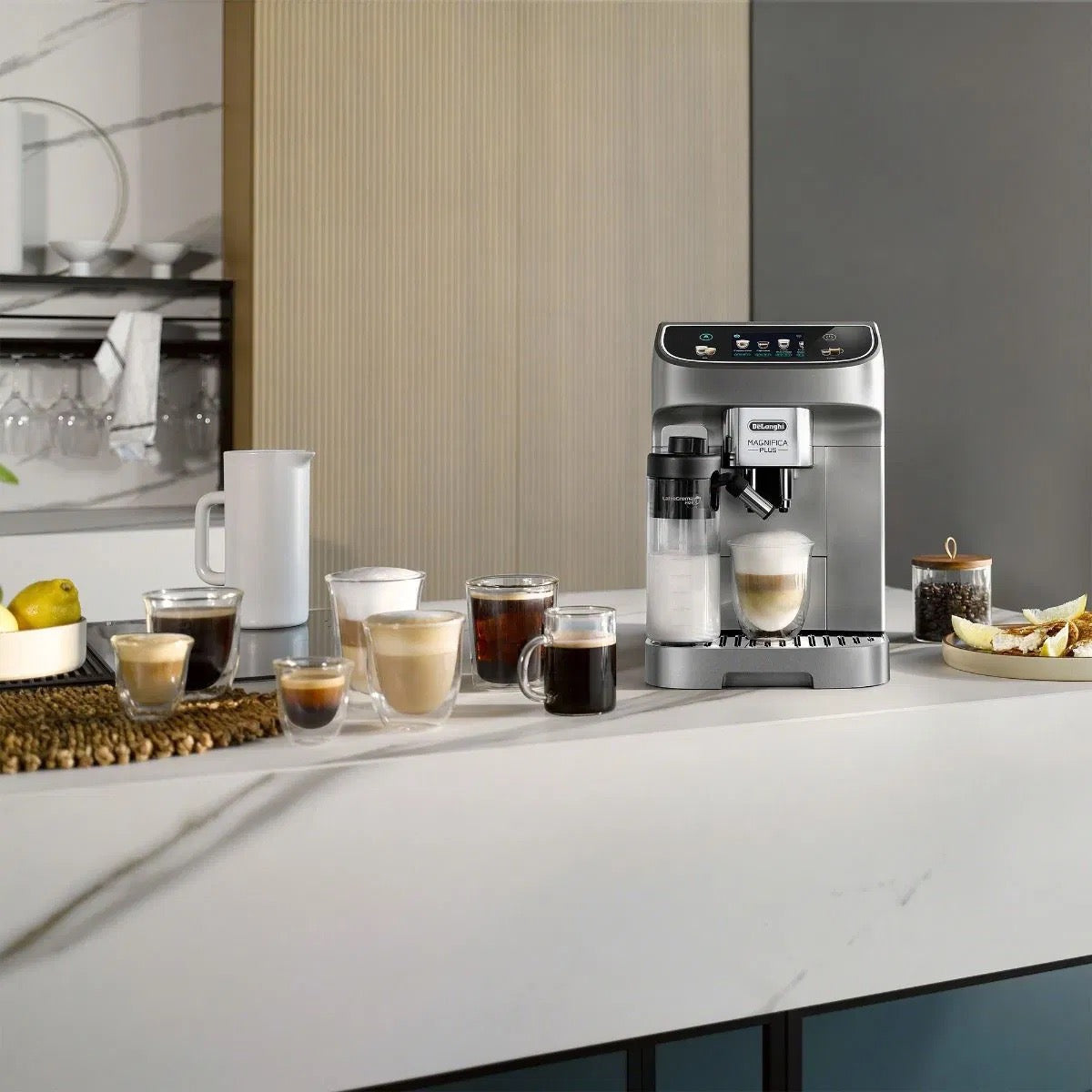 De’Longhi Magnifica Plus Fully Automatic Espresso Machine with Built-In Grinder